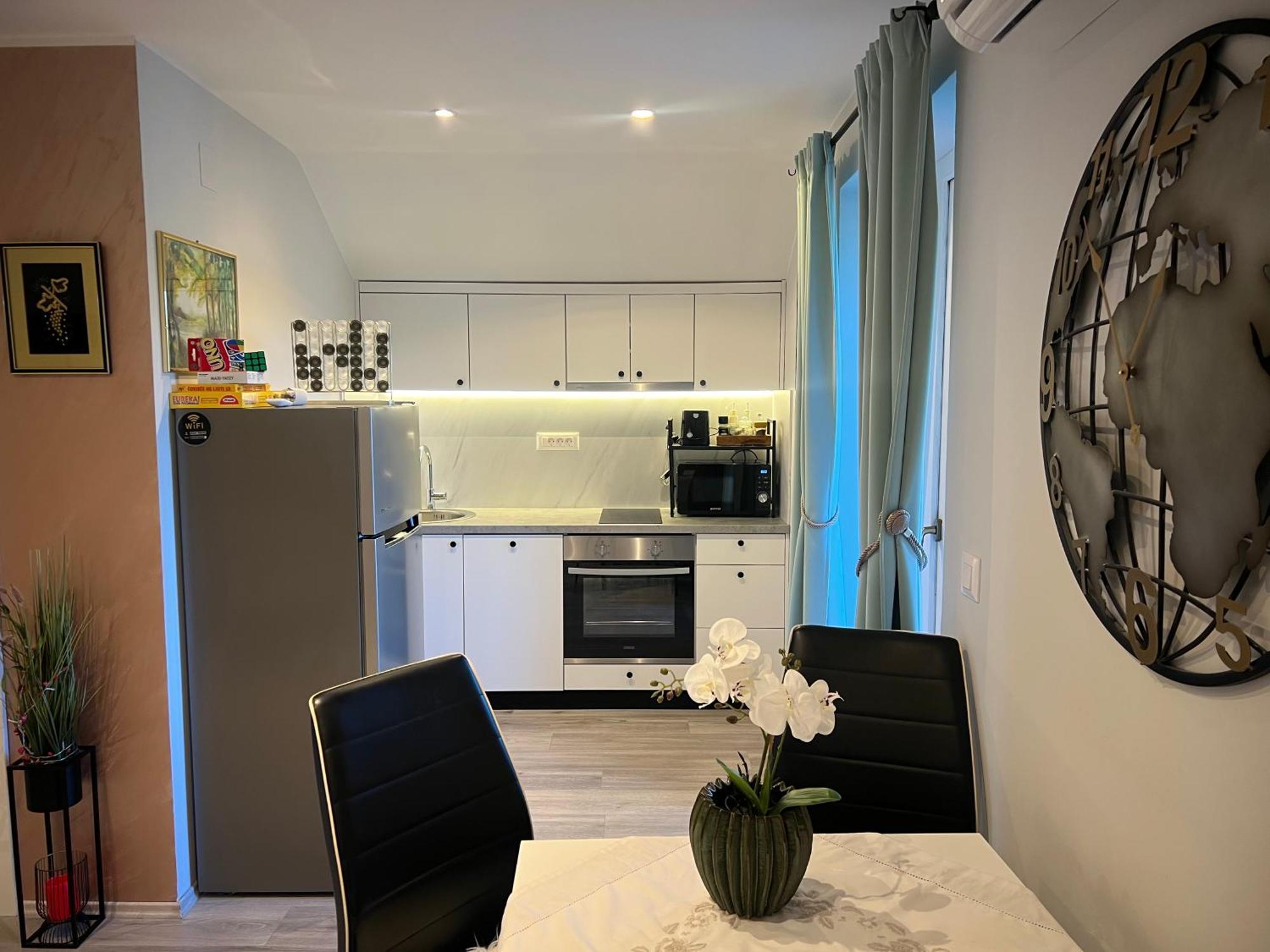 Deluxe Apartments Franjkovic Селиште-Дрежничко Экстерьер фото